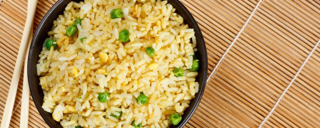 黄金火腿蛋炒饭的做法 如何做黄金火腿蛋炒饭