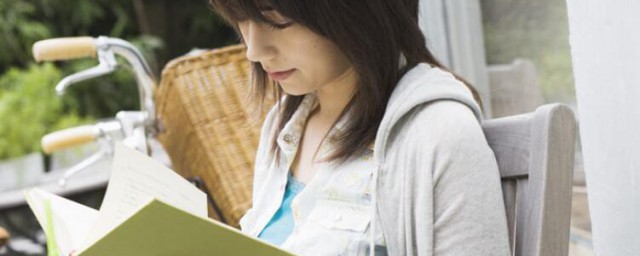 韦应物秋夜寄邱员外原诗注释翻译赏析 韦应物秋夜寄邱员外如何翻译