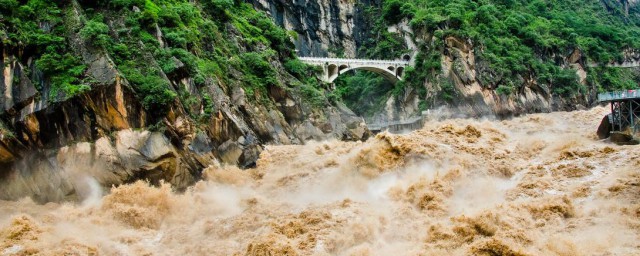 山洪和泥石流的区别 关于山洪和泥石流的区别