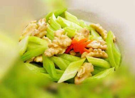 核桃仁做菜的菜谱