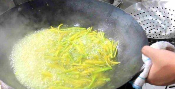 黄花怎么做菜吃啊