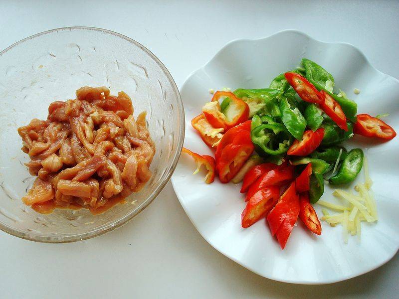 白菜炒肉怎么做