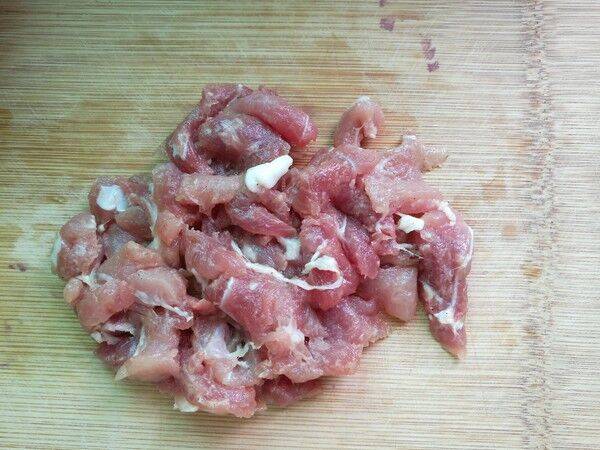 洋葱炒猪肉怎么炒