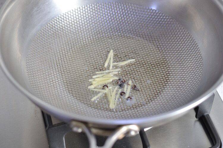 蛏子怎么炒好吃