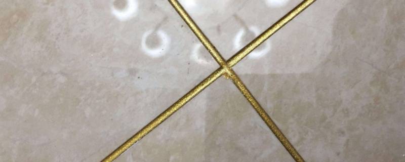 瓷砖贴了很久的贴纸怎样去掉
