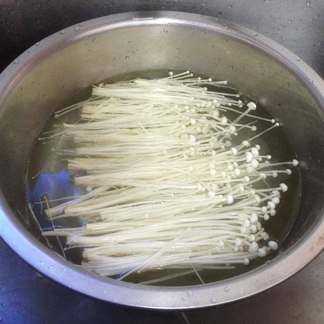 金针菇汤的做法