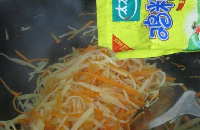 土豆丝胡萝卜丝怎么炒窍门