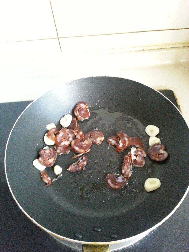 麻辣肠怎么炒好吃