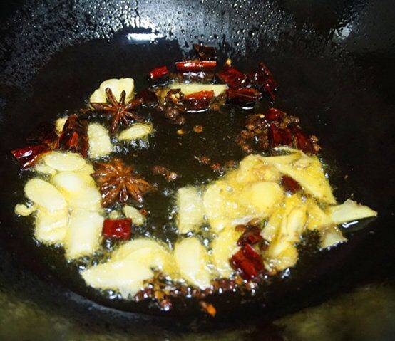 卤肥肠怎么炒好吃