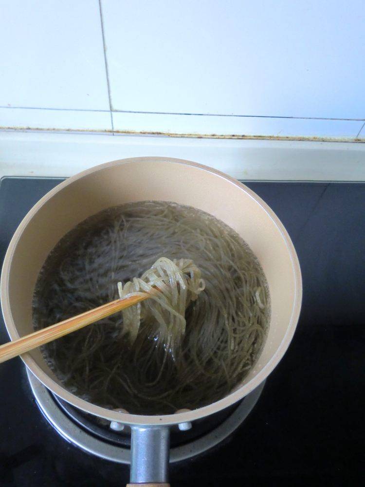 粉条炒肉怎么做