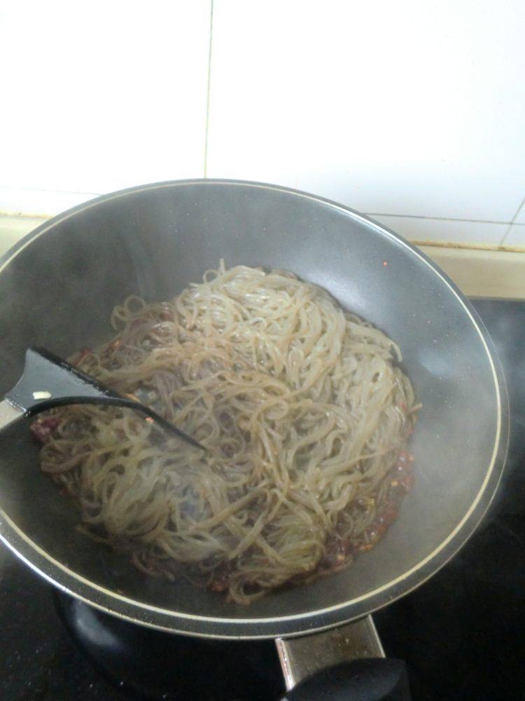 粉条炒肉怎么做