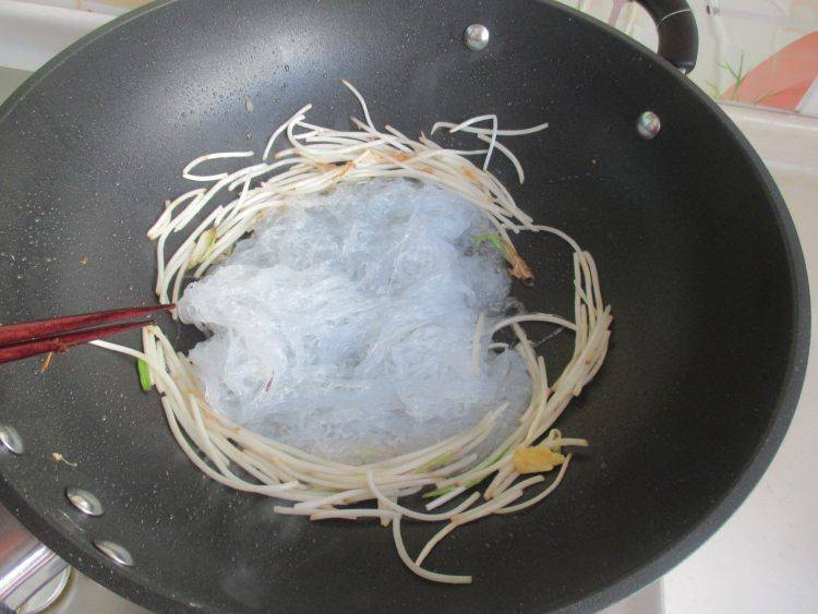 粉丝鸡蛋怎么炒