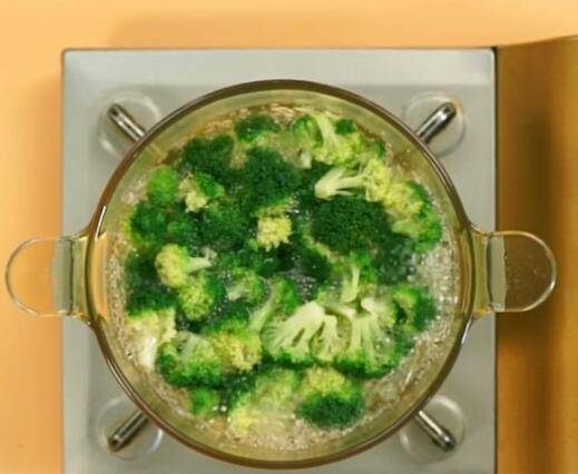 素炒西兰花怎么炒