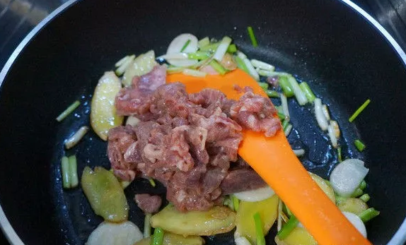 炒牛肉怎么做好吃