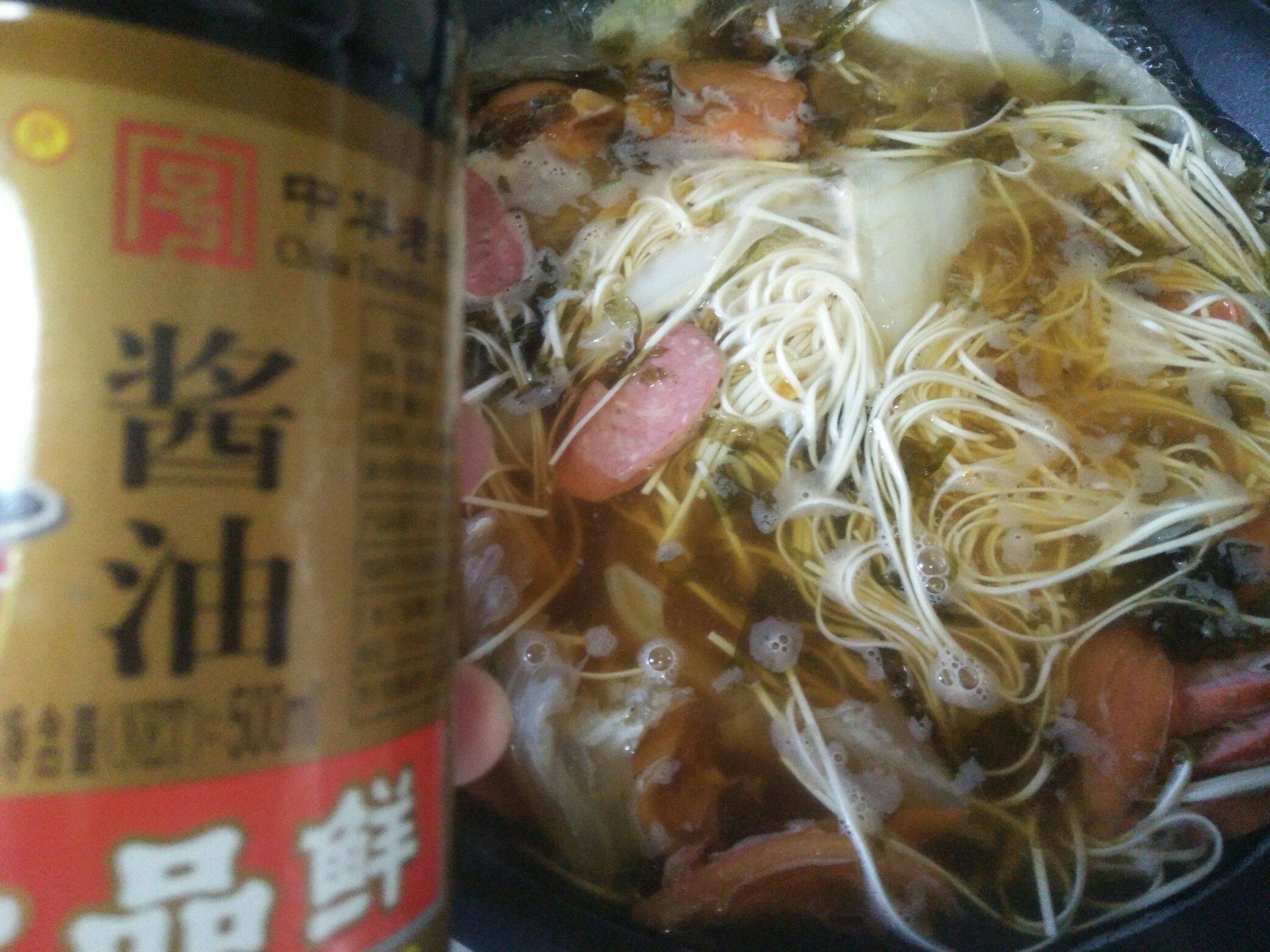 最简单的东北热汤面条