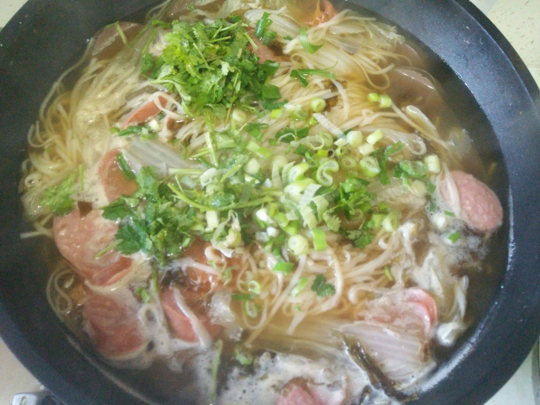 最简单的东北热汤面条