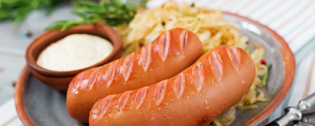 火腿肠过期多久还能吃 火腿肠过期多久能食用