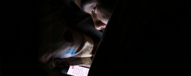 手机反向充电什么意思 手机反向充电的解释