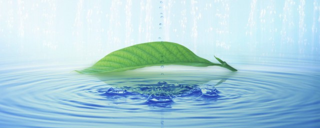 静水流深的意思是什么 静水流深的意思