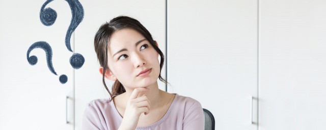 恭喜的时候哪只手在上 作恭喜发财的手势的时候是左手在上还是右手在上
