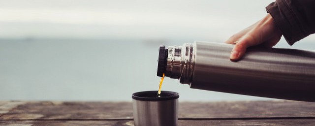 真空杯和保温杯的区别 真空杯和保温杯的区别是什么