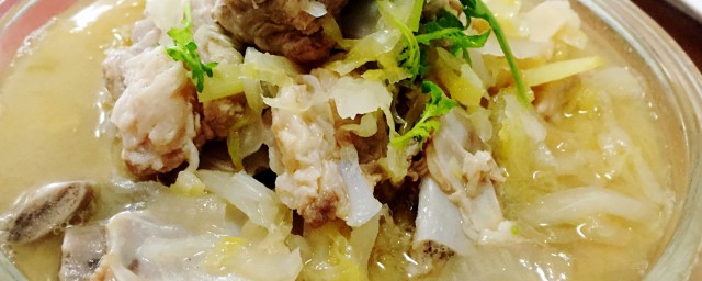 排骨炖酸菜的做法次序 排骨炖酸菜的做法次序是什么