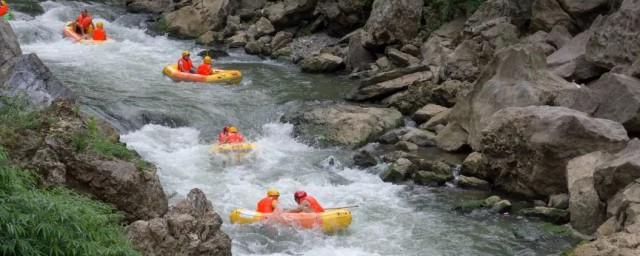 南江大峡谷漂流攻略 南江大峡谷漂流攻略是怎么的