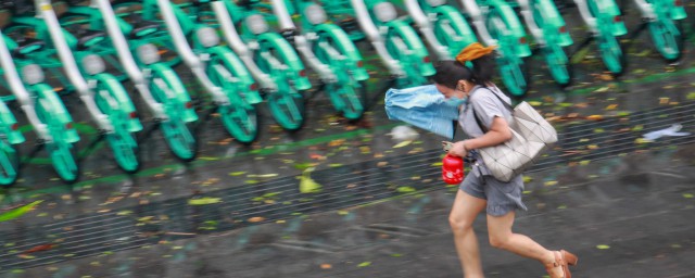 温馨提示暴雨注意事项 关于暴雨的温馨提示