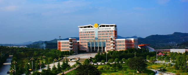 西华师范大学简介 西华师范大学介绍