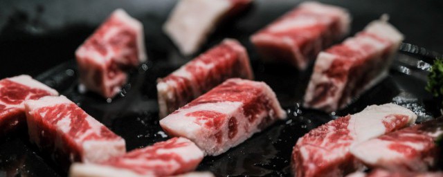 生肉在水里可以泡多久 生肉可以泡多久