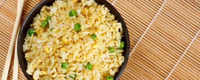 米饭太湿怎么做蛋炒饭 米饭比较熟湿如何做蛋炒饭
