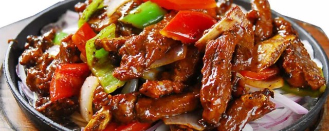 平铁板炒饭锅如何把上面清洗干净 平铁板炒饭锅清洗办法