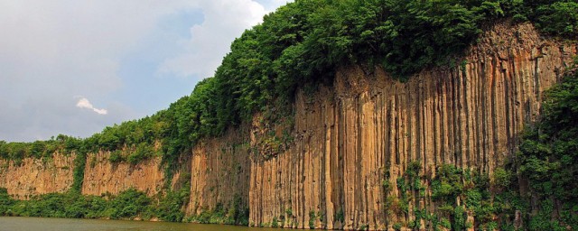 丹东旅游攻略景点必去 丹东旅游攻略景点必去有哪些