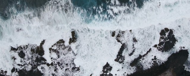 汹涌澎湃的意思是什么 汹涌澎湃是什么意思