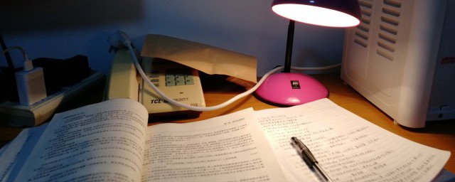上穷碧落下黄泉指的是谁 上穷碧落下黄泉指的是什么