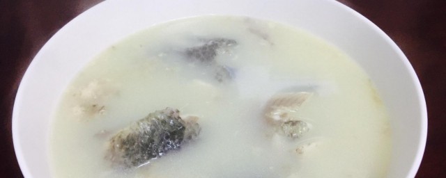 黑鱼汤怎么做好喝 黑鱼汤的简单做法