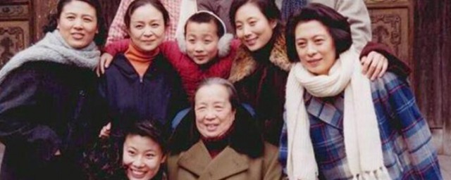 家有九凤老八怎么疯的 家有九凤老八如何疯的