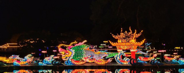 为什么水是绿色的 水是绿色的原因