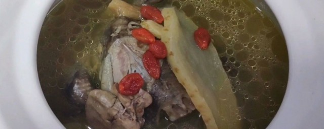 鸽子肉越炖越硬什么原因 为什么鸽子肉越炖越硬