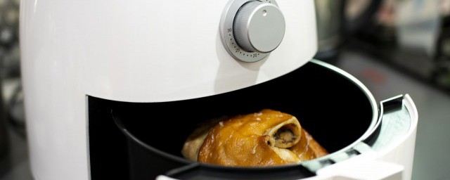 第一次用的电饭煲怎么清洗使用 第一次用的电饭煲应该怎么清洗使用