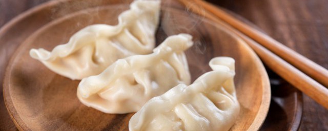 饺子皮上有黑点能吃吗 饺子皮上有黑点可以继续食用吗