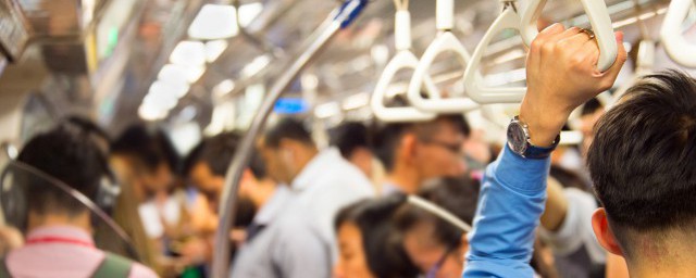 地铁上可以吃东西吗 地铁上可不可以吃东西