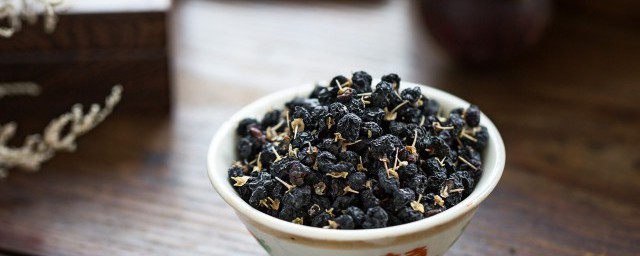 黑枸杞可以泡酒吗 黑枸杞是否可以泡酒