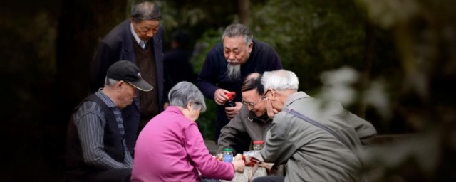 老要张狂少要稳什么意思 老要张狂少要稳的意思介绍