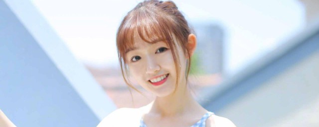 女神在男生眼中的意思 男人心中的女神到底是什么