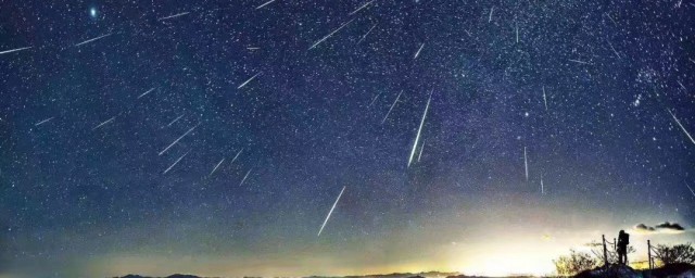 英仙座流星雨源于 英仙座流星雨来源于什么
