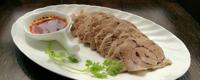 白切羊肉的做法及配料 白切羊肉的做法步骤