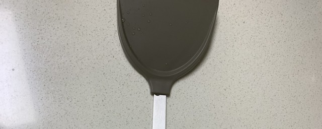 硅胶锅铲可以下油锅吗 硅胶锅铲可不可以下油锅