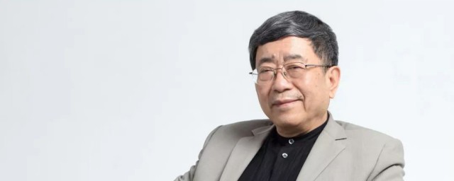 余秋雨介绍资料 余秋雨的个人介绍