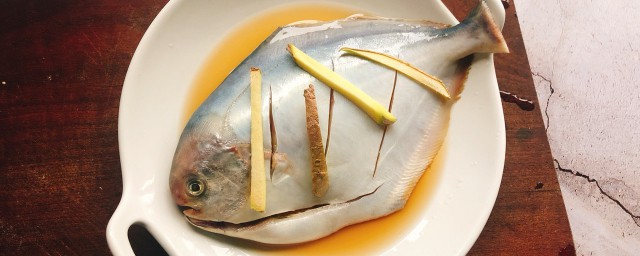 清蒸葱油白鲳鱼的做法 清蒸葱油白鲳鱼做法简介